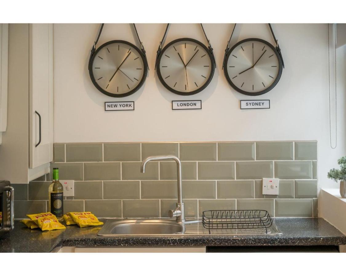 Central Belfast Apartments Belfast Work-Rest-Play R&R Exteriör bild